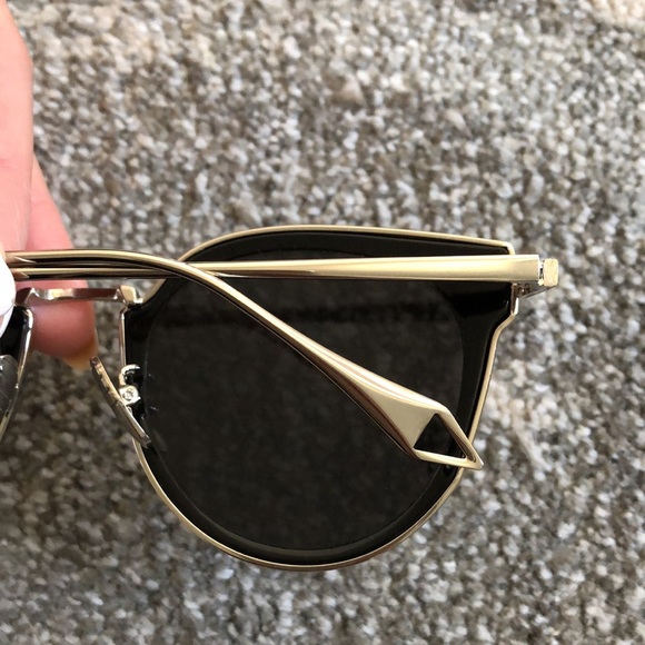 Four Seasons Mirrored Oversize Sunglasses - Picture 5 of 10